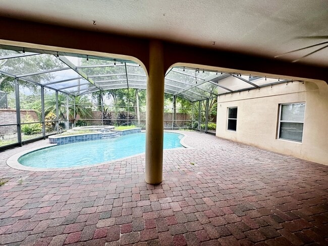 Building Photo - 5027 Keeneland Cir