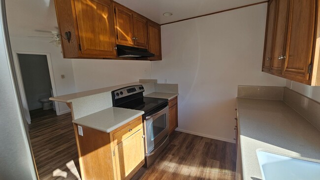 Building Photo - EASTER WAY - UTC 3 BR TOWNHOME CONVENIENTL...
