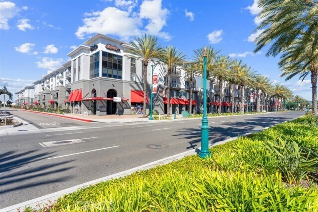 Foto principal - 1801 E Katella Ave