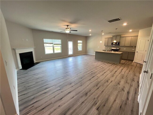 Building Photo - 675 Clark Lake Estates Dr