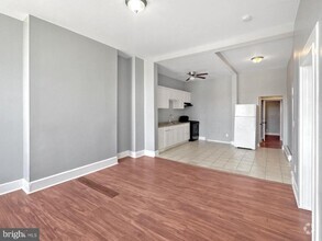 Building Photo - 1812 McCulloh St