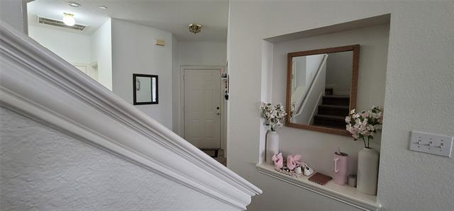 Foto del edificio - 909 Avondale Ln