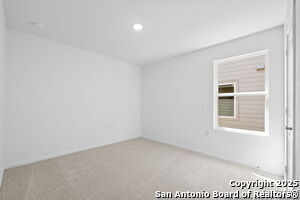 Foto del edificio - 1447 Neria Lp