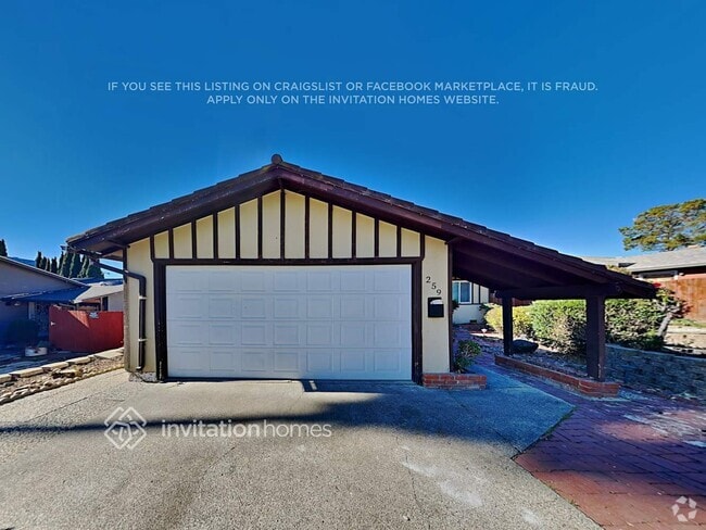 Building Photo - 259 Redwing St