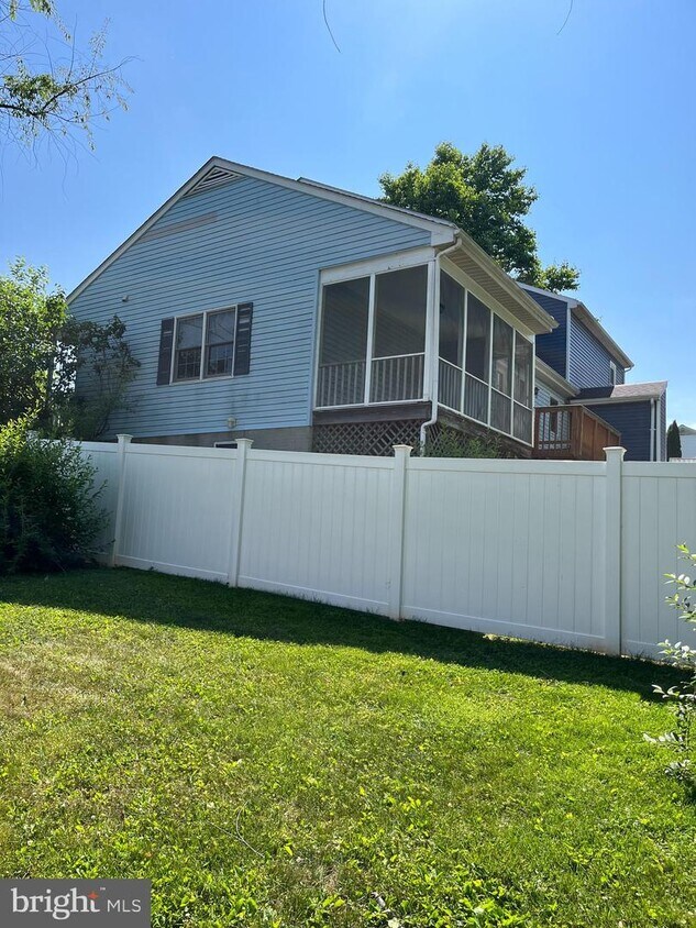 79 Berkeley Ct, Charles Town, WV 25414 House Rental in Charles Town