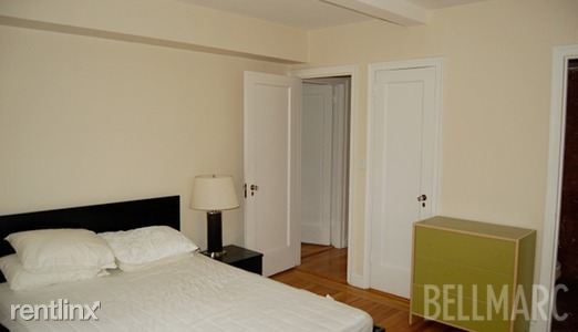 Building Photo - 330 E 43rd St