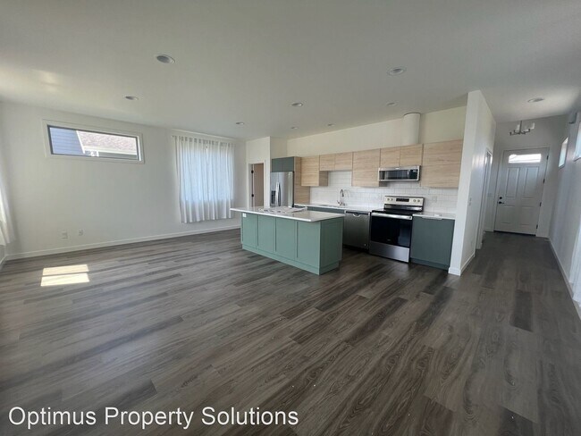 Building Photo - 3 br, 3 bath House - 2175 Gardiner Drive
