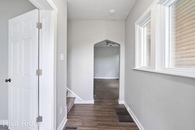 Building Photo - 3 br, 1 bath House - 325 Welsh Avenue