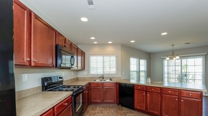 Building Photo - 4411 Kiddle Ln