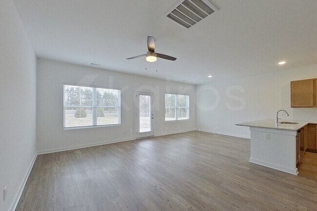 Building Photo - 6144 Taramore Ln NW