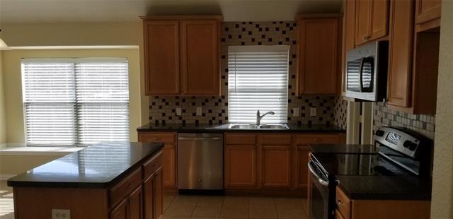 Building Photo - 903 Lasso Ln