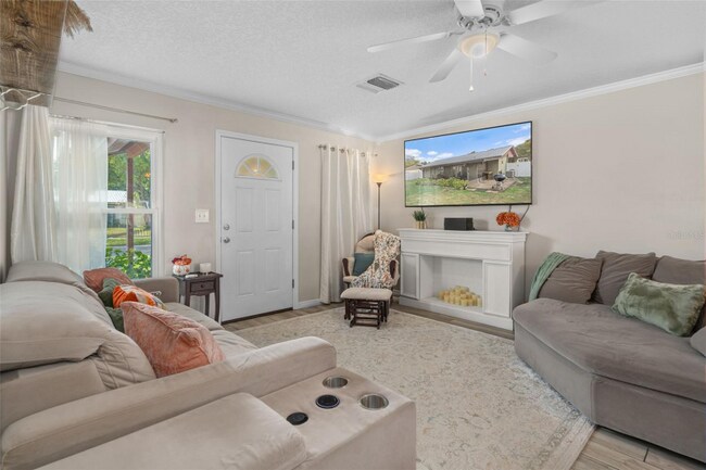 Foto del edificio - 113 Cranbrooke Dr