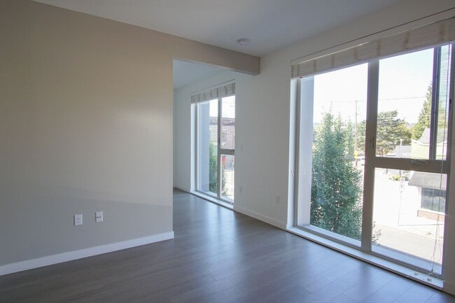 Building Photo - Modern & Sleek 1Bdr w/Floor-to-Ceiling Win...