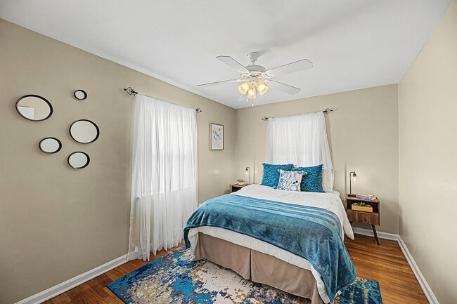 Bedroom - Brownstone Apartments