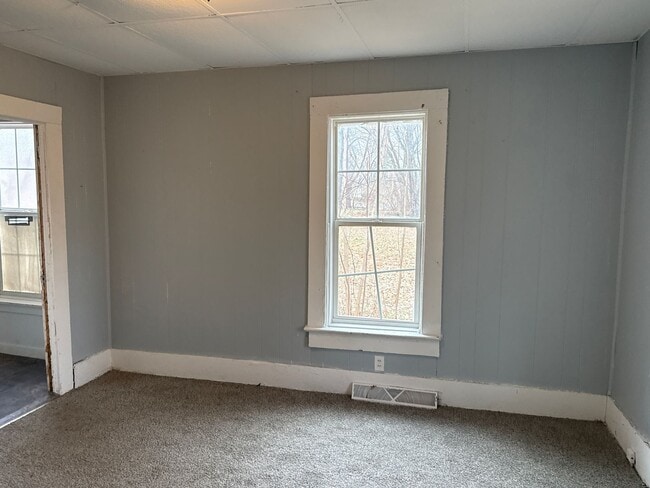 Building Photo - 2151 S 16th St