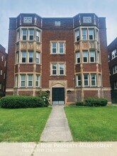 Building Photo - 2972 S Moreland Blvd