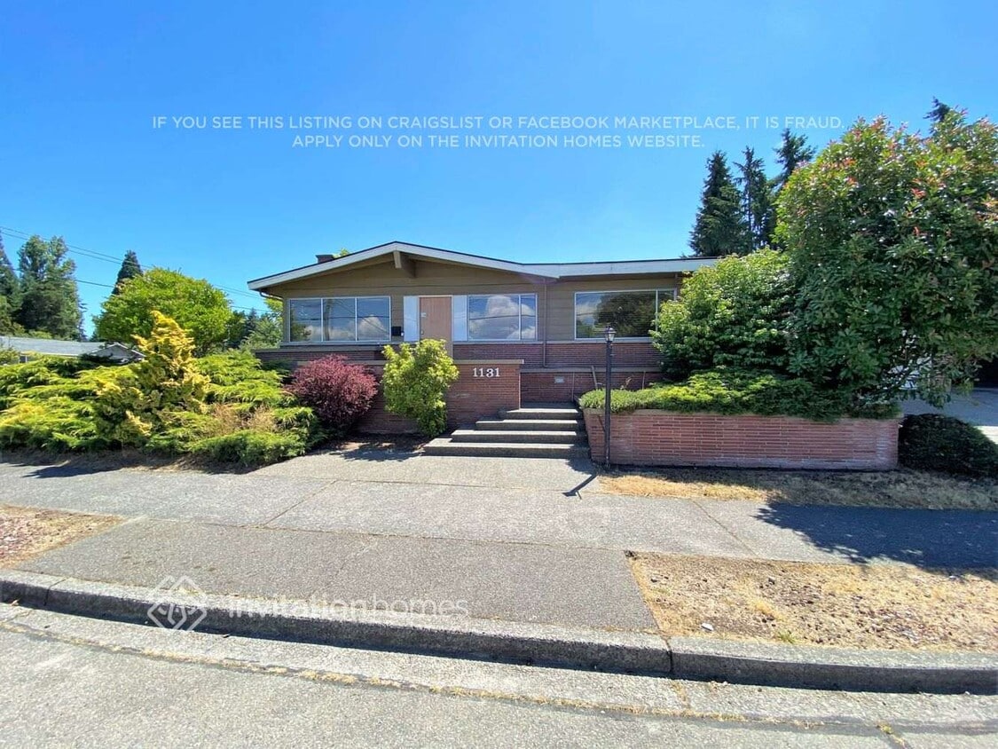 Primary Photo - 1131 Lenore Dr
