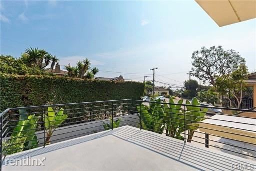 Building Photo - 2 br, 2 bath House - 350 Bluebird Canyon Dr