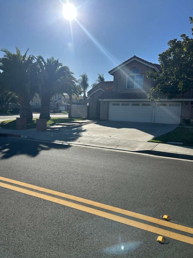 Foto del edificio - 8955 Digger Pine Dr