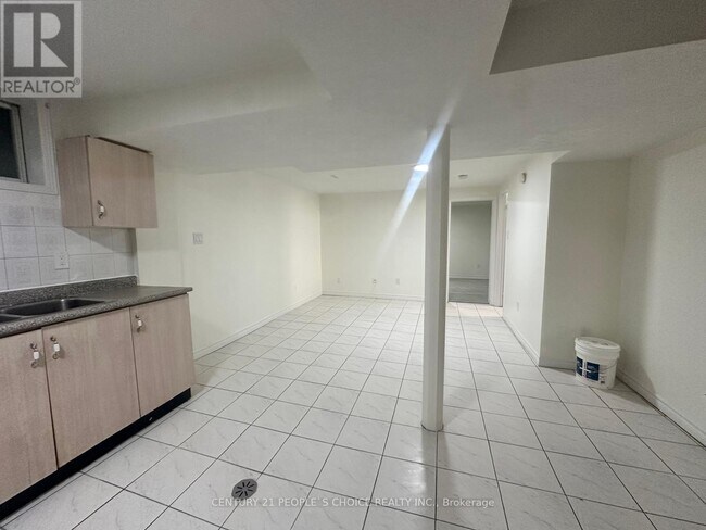 Photo du bâtiment - 48 Langdale Crescent