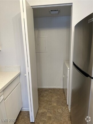 Building Photo - 2750 S Durango Dr