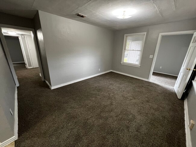 Building Photo - Campenella