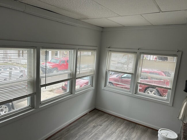 Foto del edificio - 3 Bed, 1 Bath