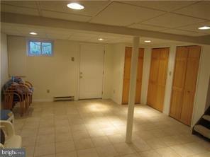 Building Photo - 408 River Rd