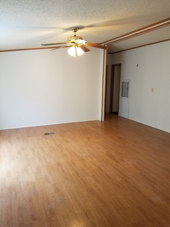 103 Old Jims Branch Rd, Swannanoa, NC 28778 House Rental in Swannanoa