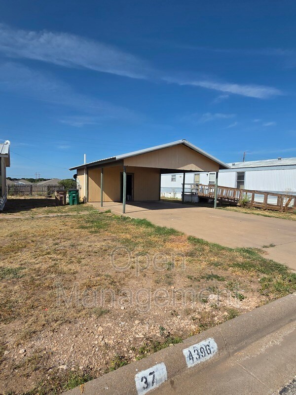Building Photo - 3300 Voight Blvd