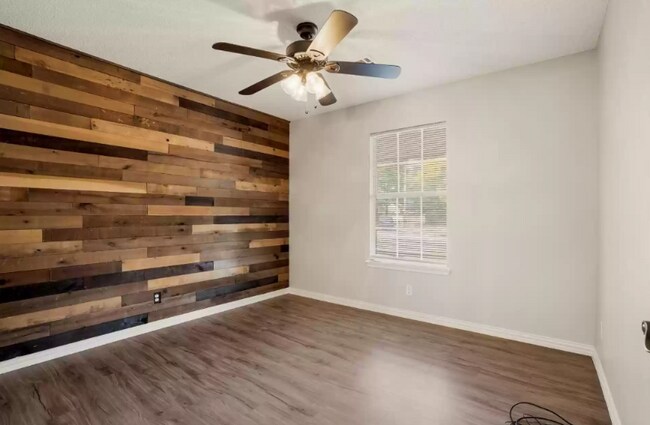 Foto del edificio - 2800 S Dogwood Ave