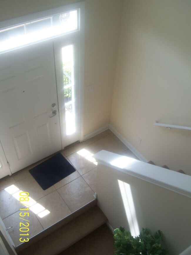 Foto del edificio - 4 bed, 3.5 bath townhouse with 2-car garage Dublin Village ready July 2025!