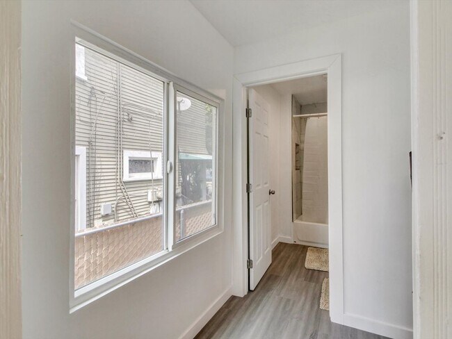 Foto del edificio - 614 E 23rd St
