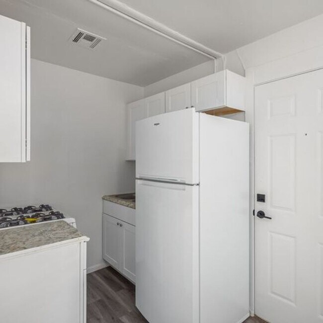Interior Photo - 3319 North 32nd Street