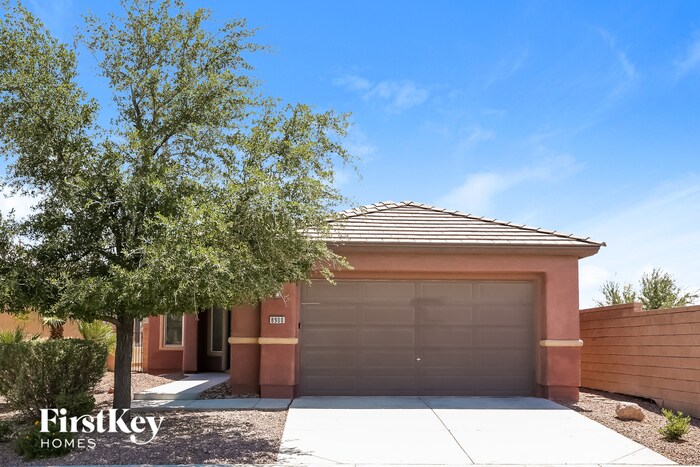 Foto principal - 8900 Magnolia Point Ct