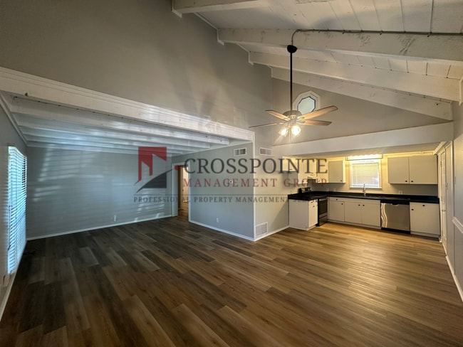 Building Photo - Coming Soon- 3 Bedroom 2 Bath in Whitehouse!