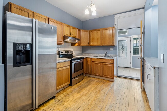 Foto del edificio - 4434 N Drake Ave