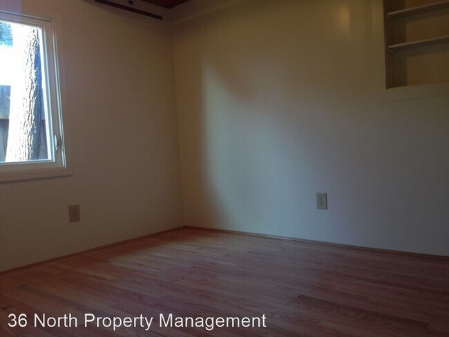 Building Photo - 3 br, 1 bath House - 1671 Hilby Avenue