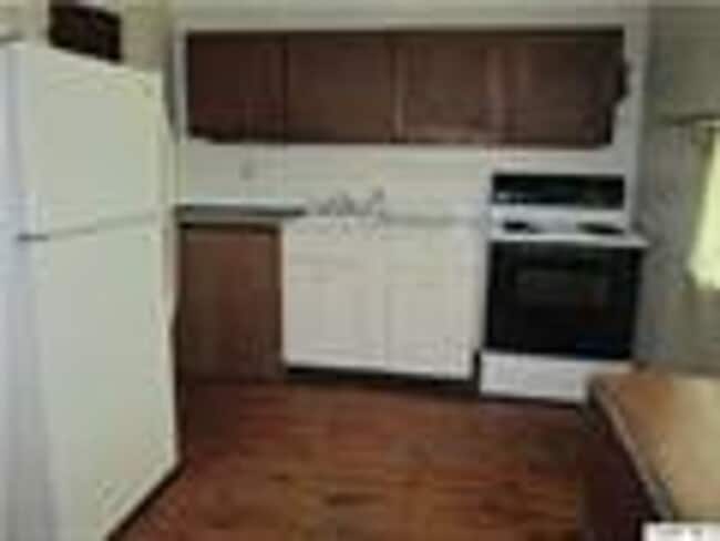 Building Photo - 6270-6300 Patterson Mill Woods