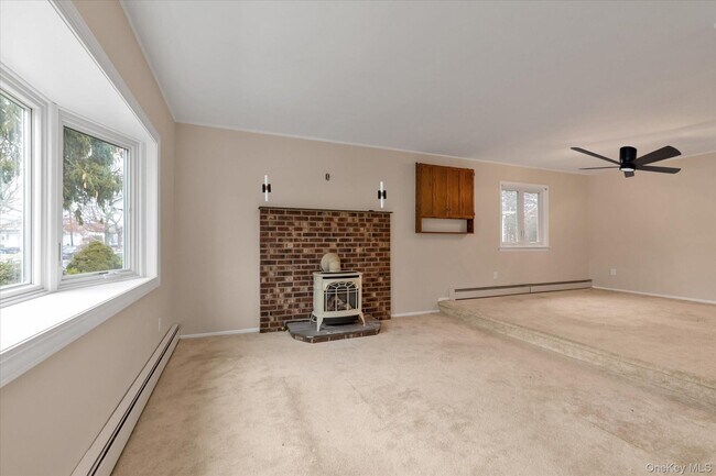 Foto del edificio - 1835 Cornelius Ave