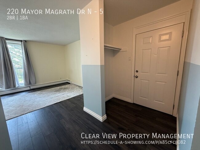 Building Photo - Well-maintained and cozy 2-bedroom, 1-bath...