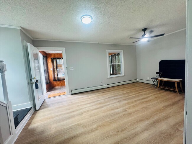 Foto del edificio - 113 Hayes Ave