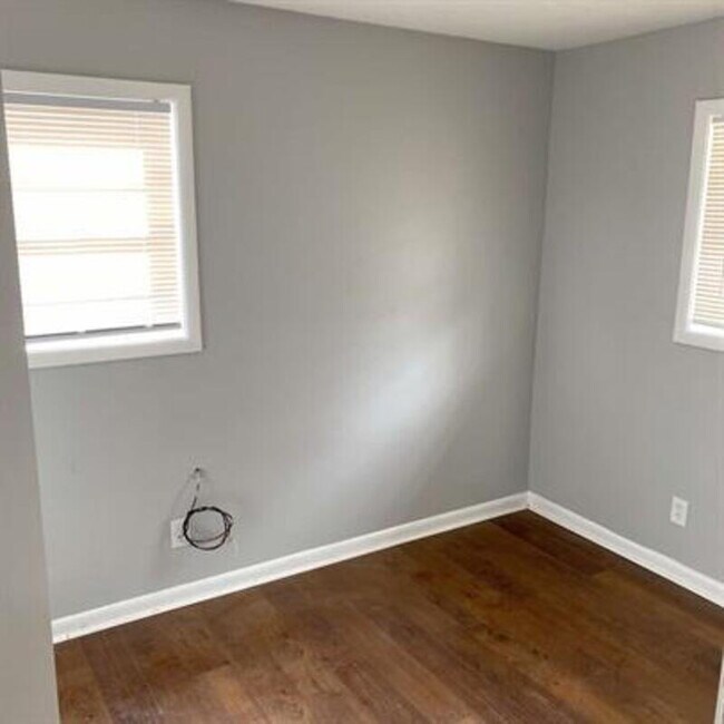 Foto del edificio - 719 Palmetto Ave