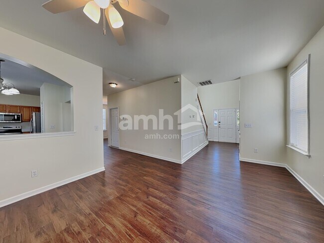 Foto del edificio - 4131 Crestview Place Dr