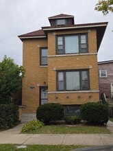 Building Photo - 5746 W 64th Pl