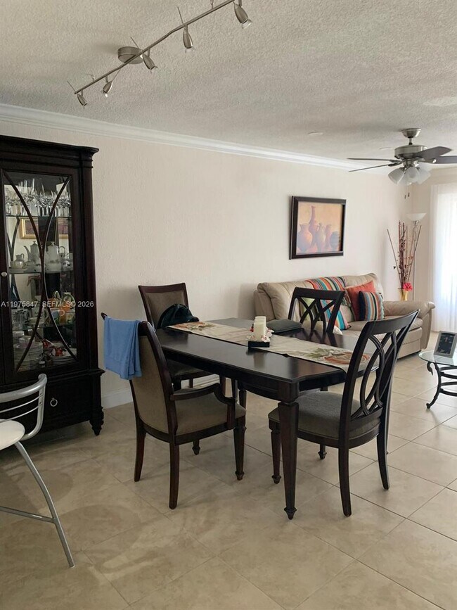 Foto del edificio - 329 SE 3rd St