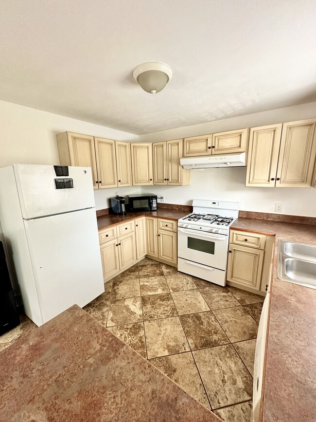 Building Photo - 822 Live Oak St