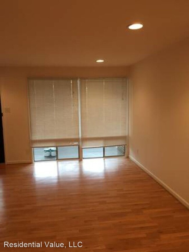 Building Photo - 1 br, 1 bath House - 180 Talbott St Unit #107