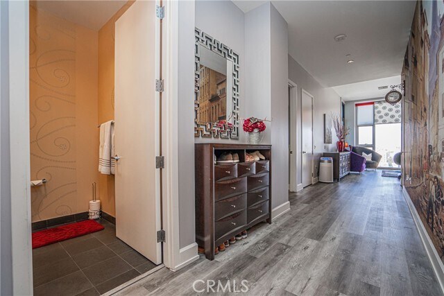 Foto del edificio - 3223 W 6th St