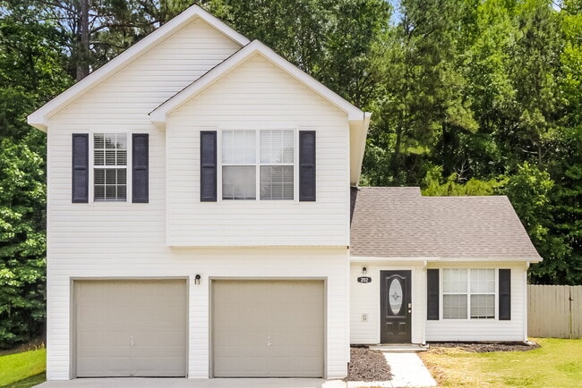 Building Photo - 202 Goldleaf Dr